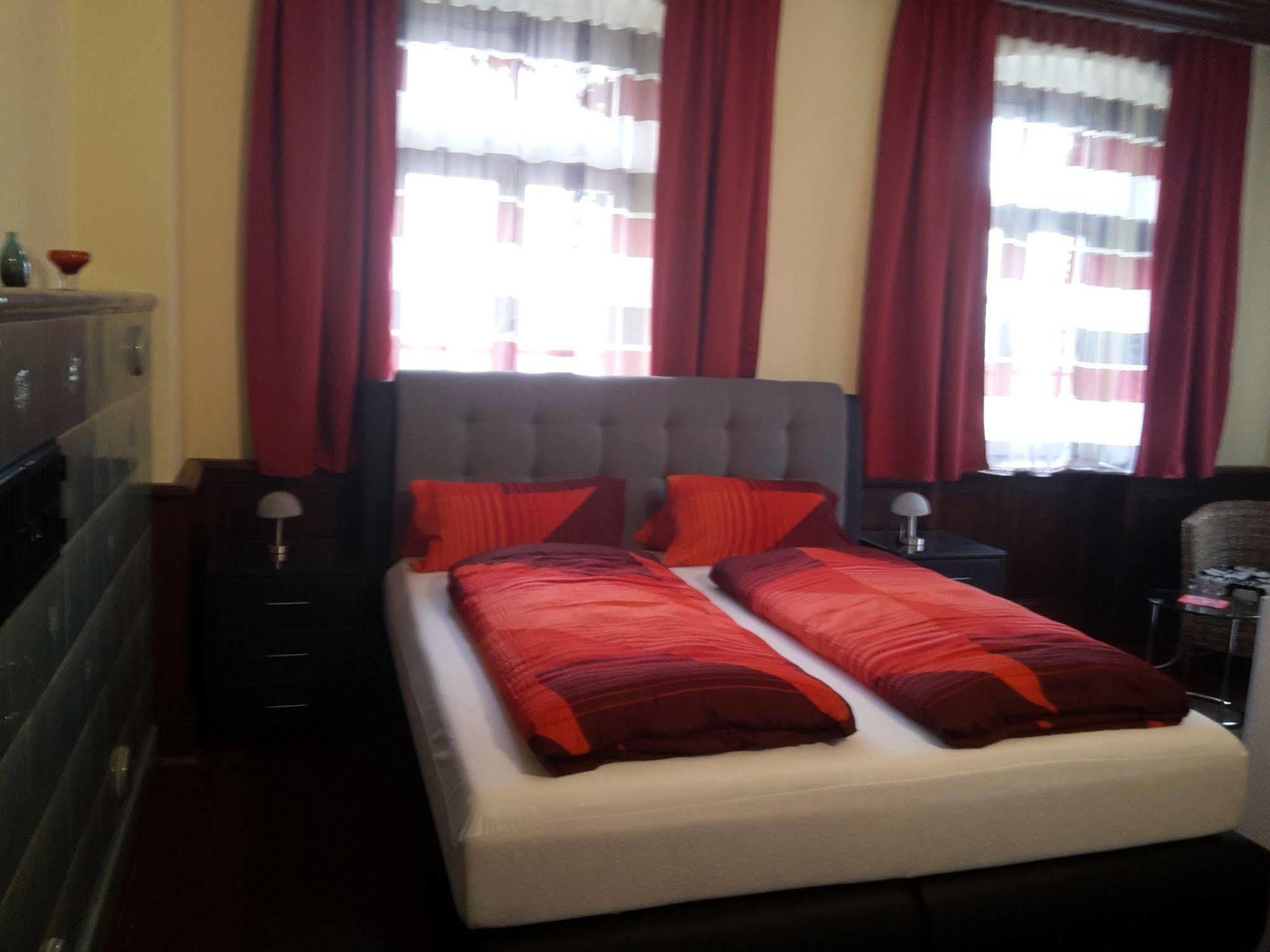Hotel Zum Schwanen Leimen  Dış mekan fotoğraf
